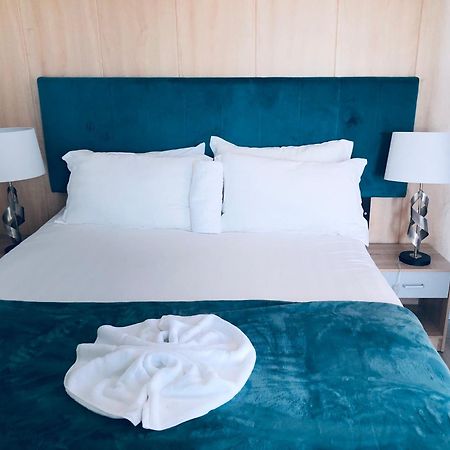 Gabz Airport Inn Gaborone Zewnętrze zdjęcie