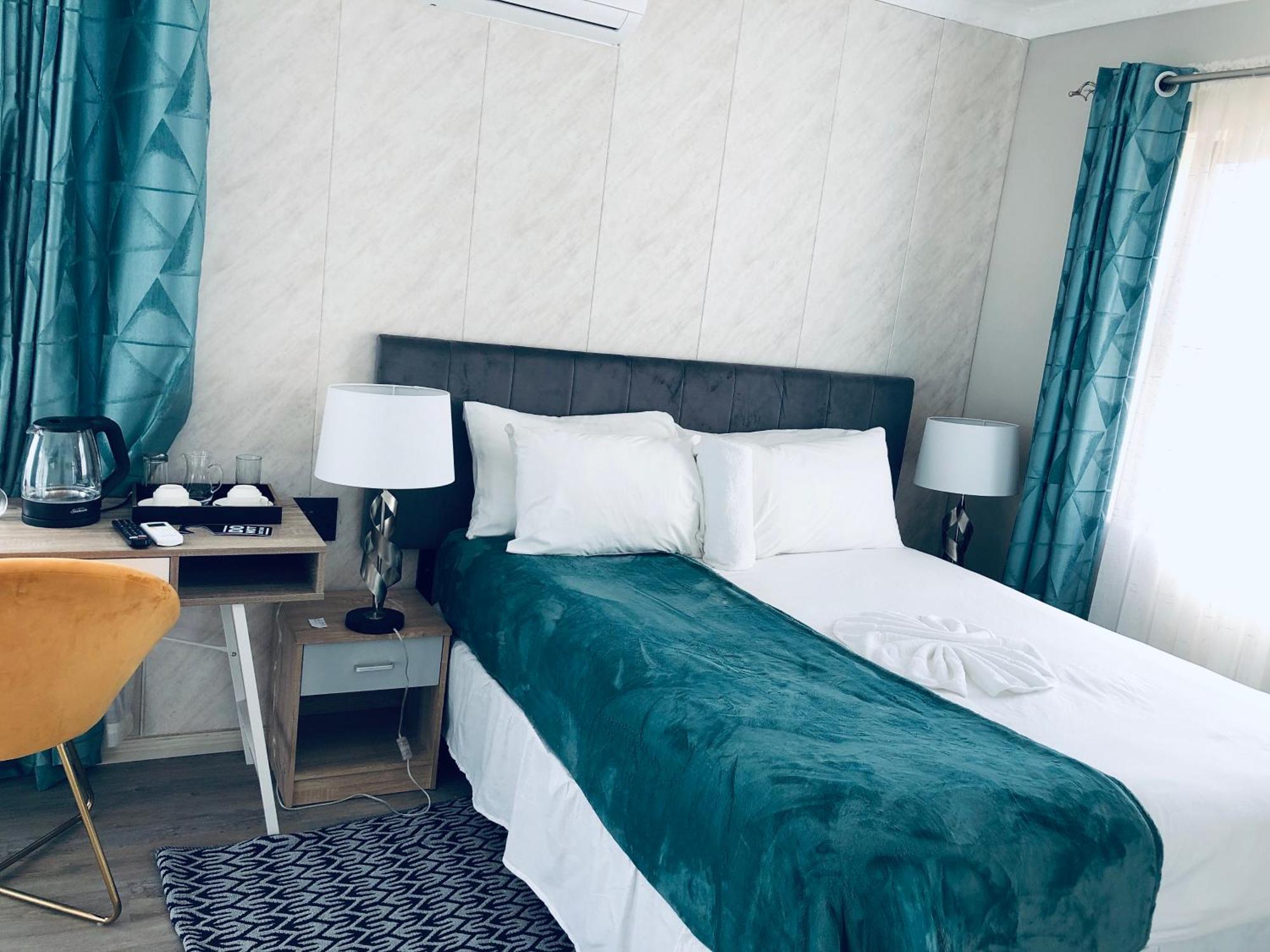 Gabz Airport Inn Gaborone Zewnętrze zdjęcie