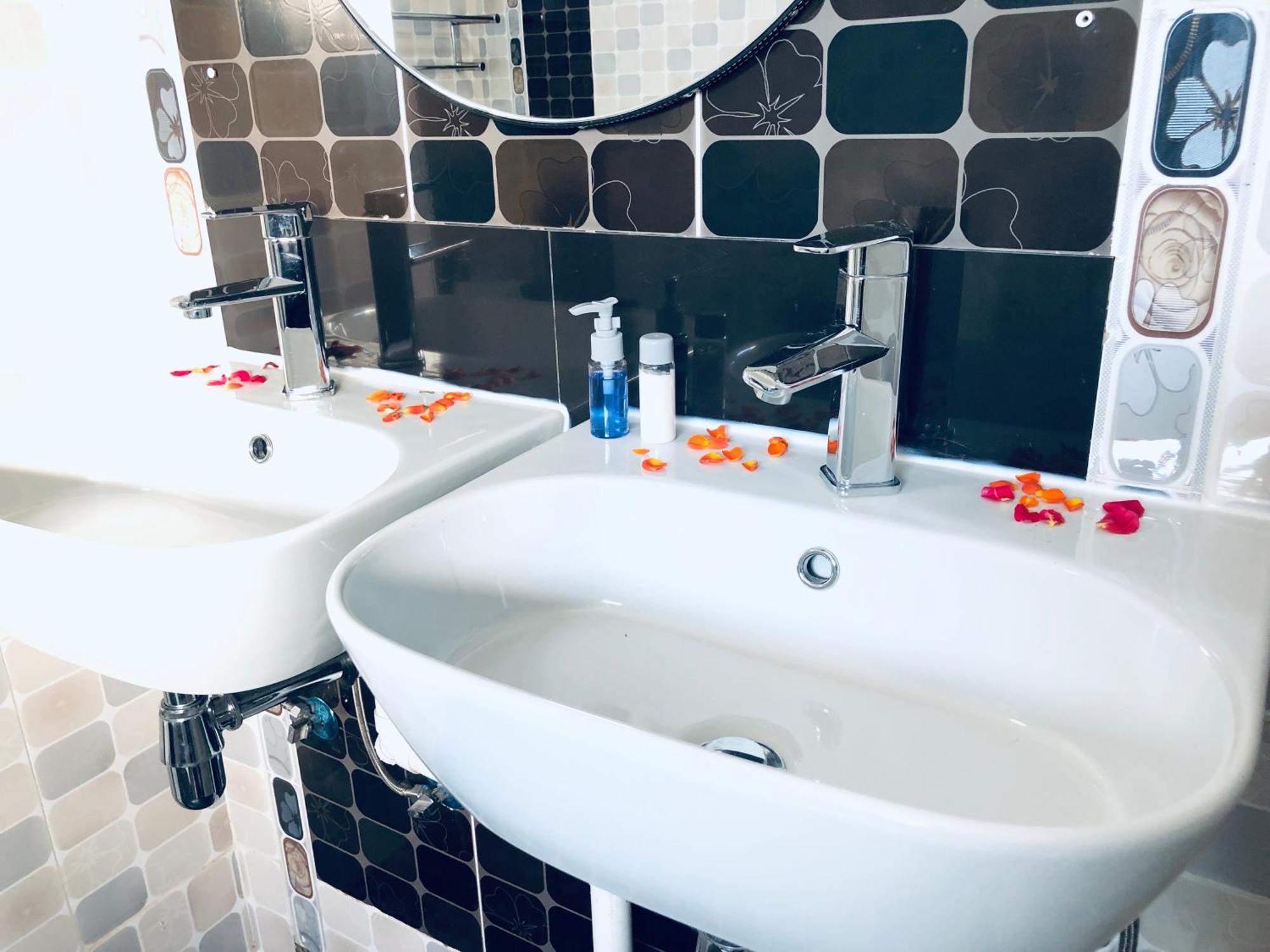 Gabz Airport Inn Gaborone Zewnętrze zdjęcie