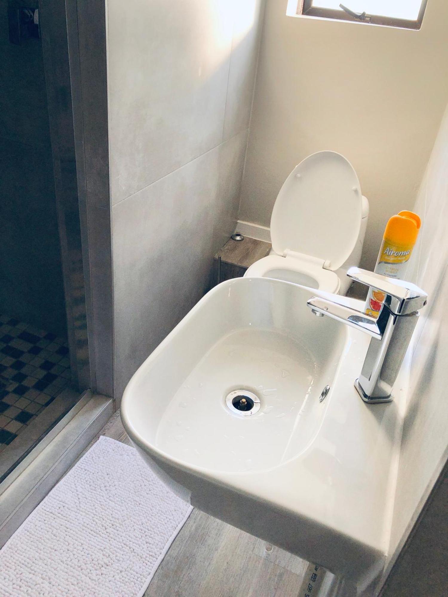 Gabz Airport Inn Gaborone Zewnętrze zdjęcie