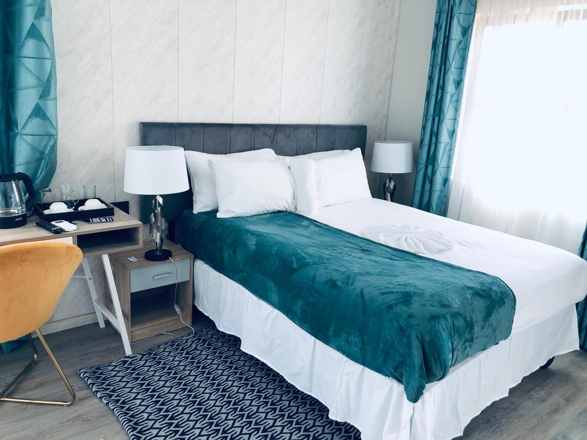 Gabz Airport Inn Gaborone Zewnętrze zdjęcie